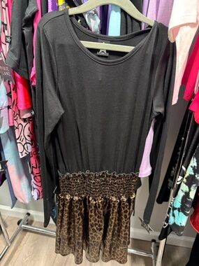 Girls' Black Long-Sleeve Dress with Leopard Skirt